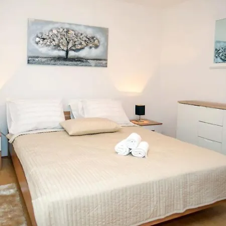 Beautiful Villa Mia With Pool In Makarska Makarska