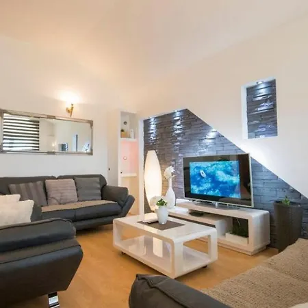Beautiful Villa Mia With Pool In Makarska Villa *