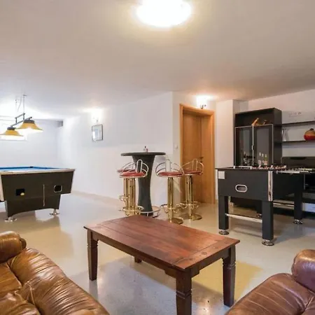 Beautiful Villa Mia With Pool In Makarska * Makarska