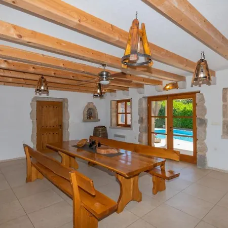 Villa Beautiful Mia With Pool In