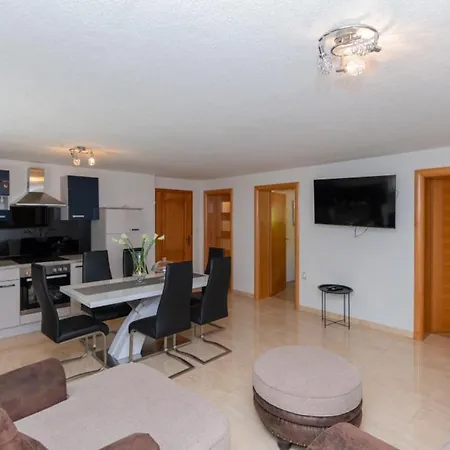 Beautiful Mia With Pool In Makarska