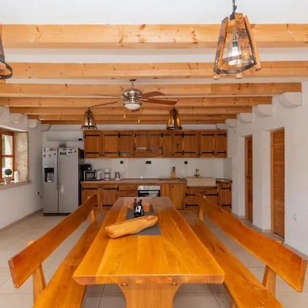 Villa Beautiful Mia With Pool In *