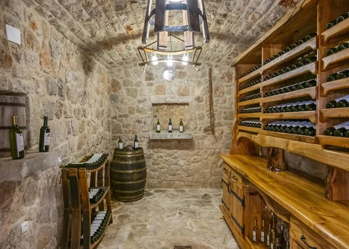 Beautiful Mia With Pool In Villa *