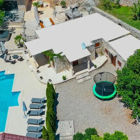 Beautiful Mia With Pool In * Makarska